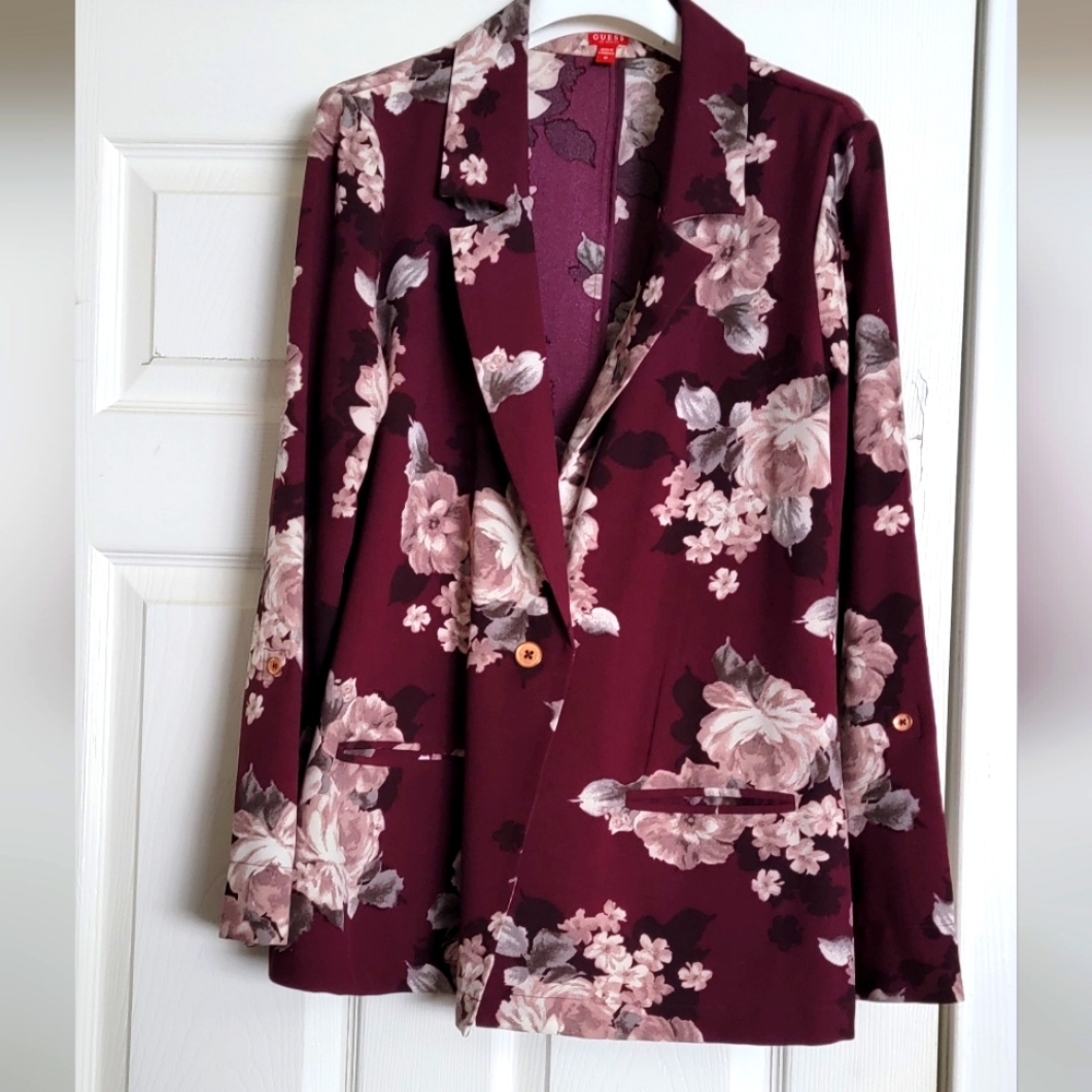 Blazer / jacket / cardigan